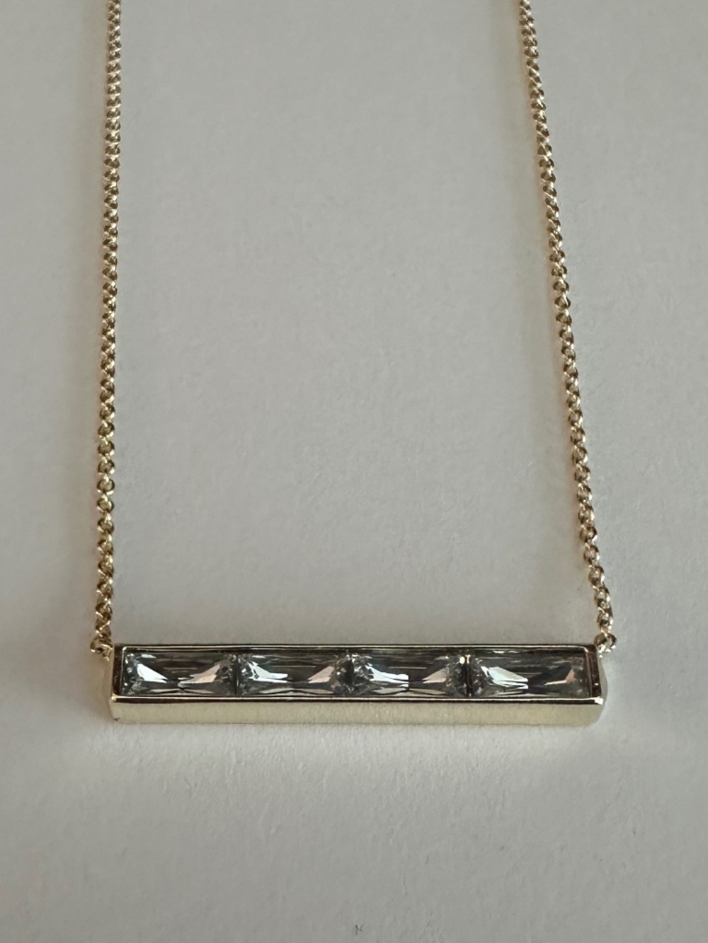 KENDRA SCOTT Jack Gold Bar Necklace in White Crystal